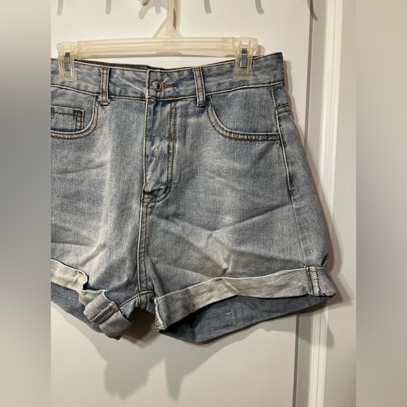 Shein High Rise Denim Shorts Size Medium - Picture 6 of 9